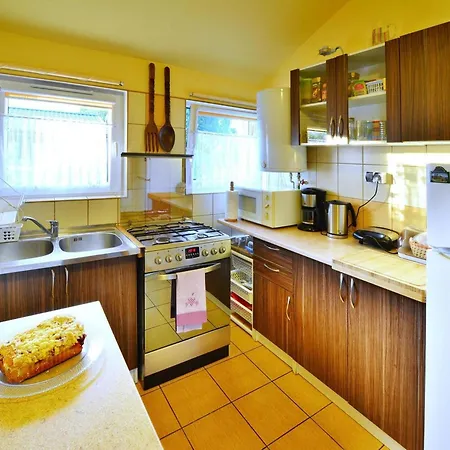 Дом отдыха Holiday Home In Rosnowo By Lake Rosnowskie, Cleaning Included Rosnowo