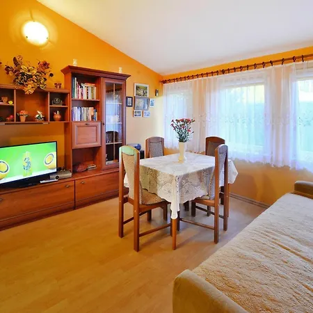 Holiday Home In Rosnowo By Lake Rosnowskie, Cleaning Included Дом отдыха *